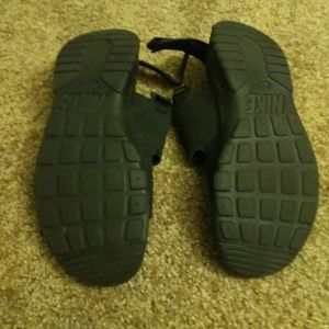 Nike Shoes - Nike Tanjun Sandals Nike Shoes - Nike Tanjun Sandals